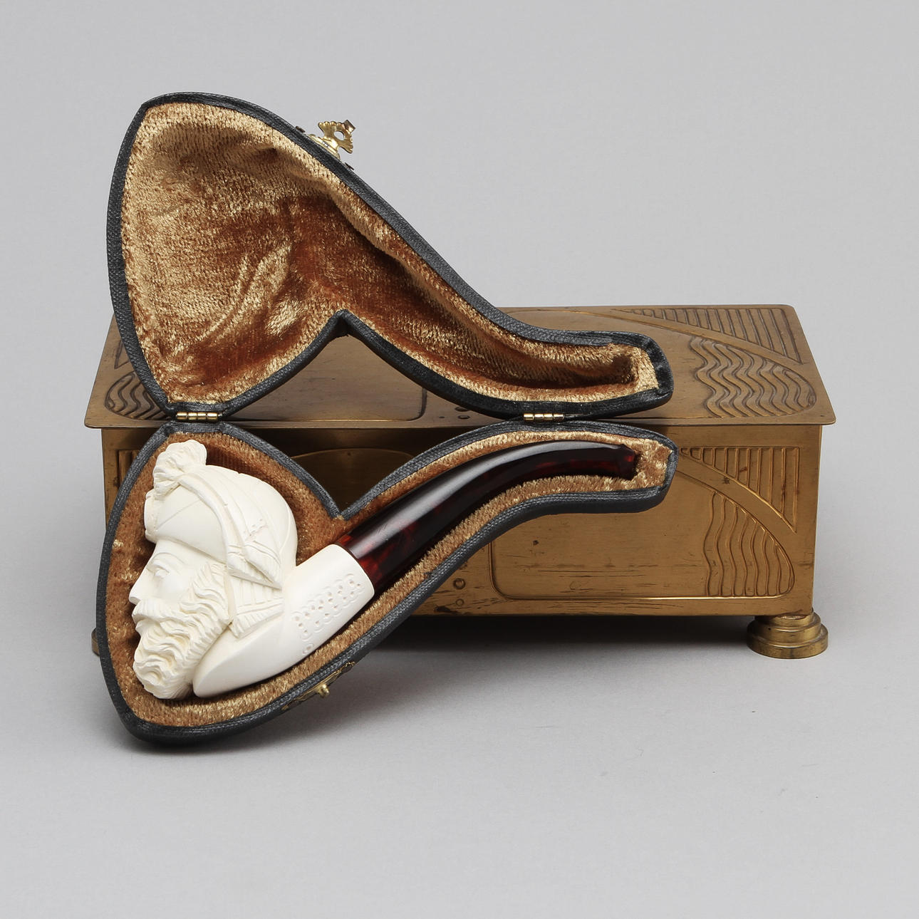 CIGARRSKRIN, WMF samt PIPA, sjöskum.