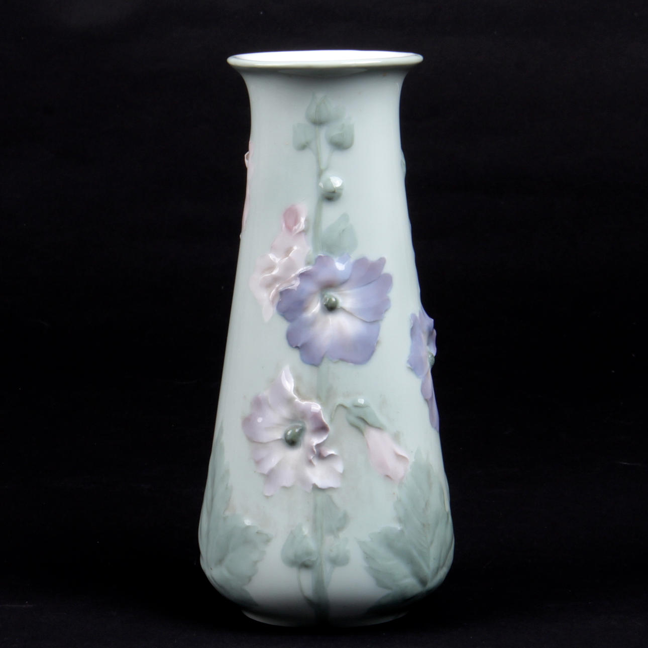 VAS, porslin, Jugend, möjligen Waldemar Lindström, Rörstrand, 1900-talets första hälft.