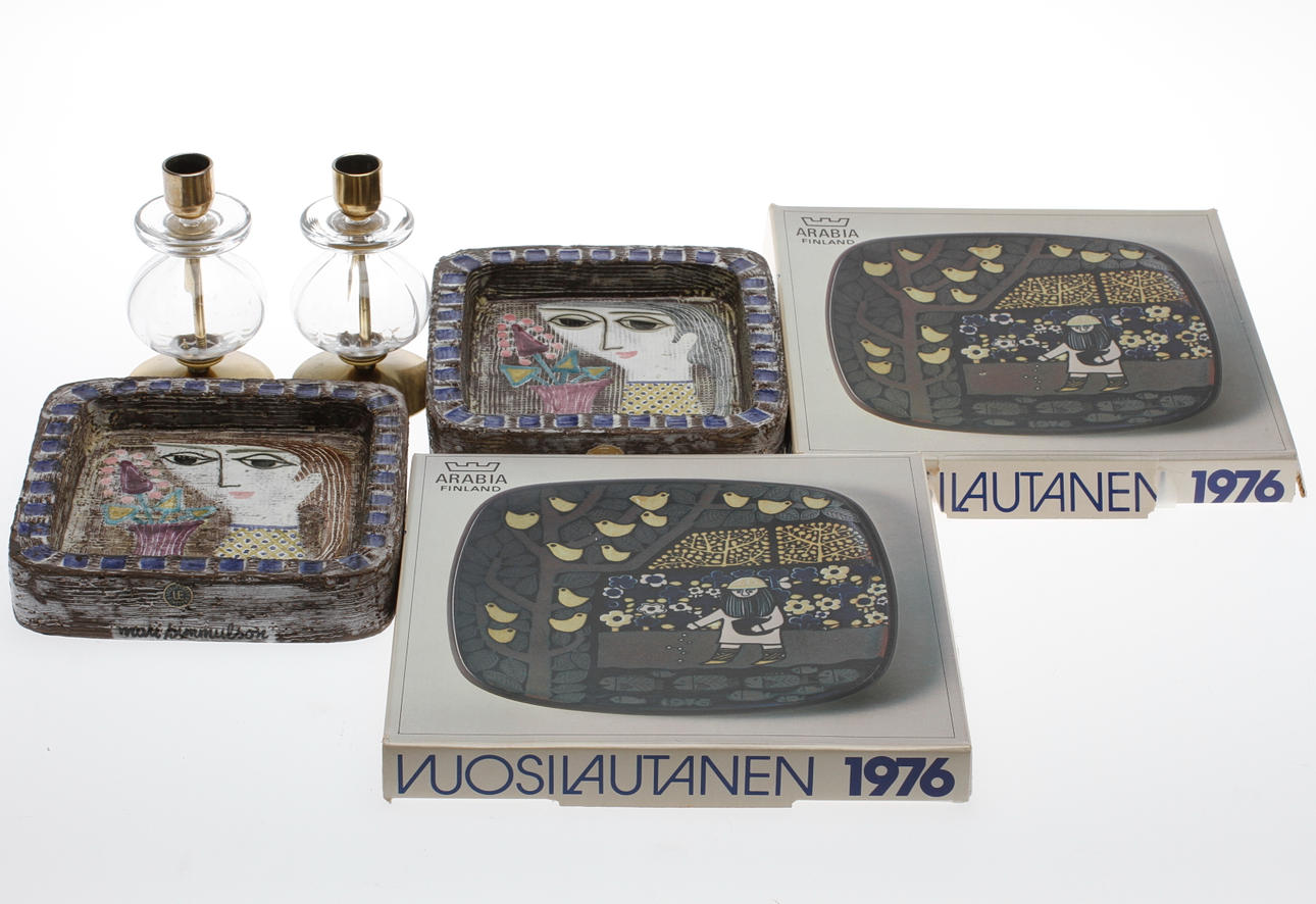 PARTI DIVERSE, bl.a. ett par fat, Mari Simmulson.