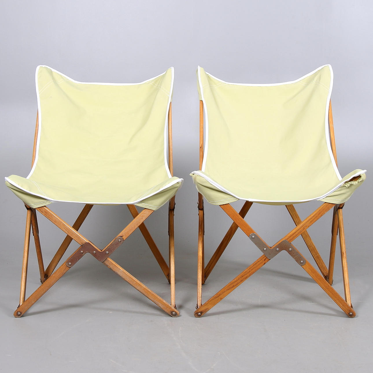 FÄLLSTOLAR, 1 par, 1950-tal.