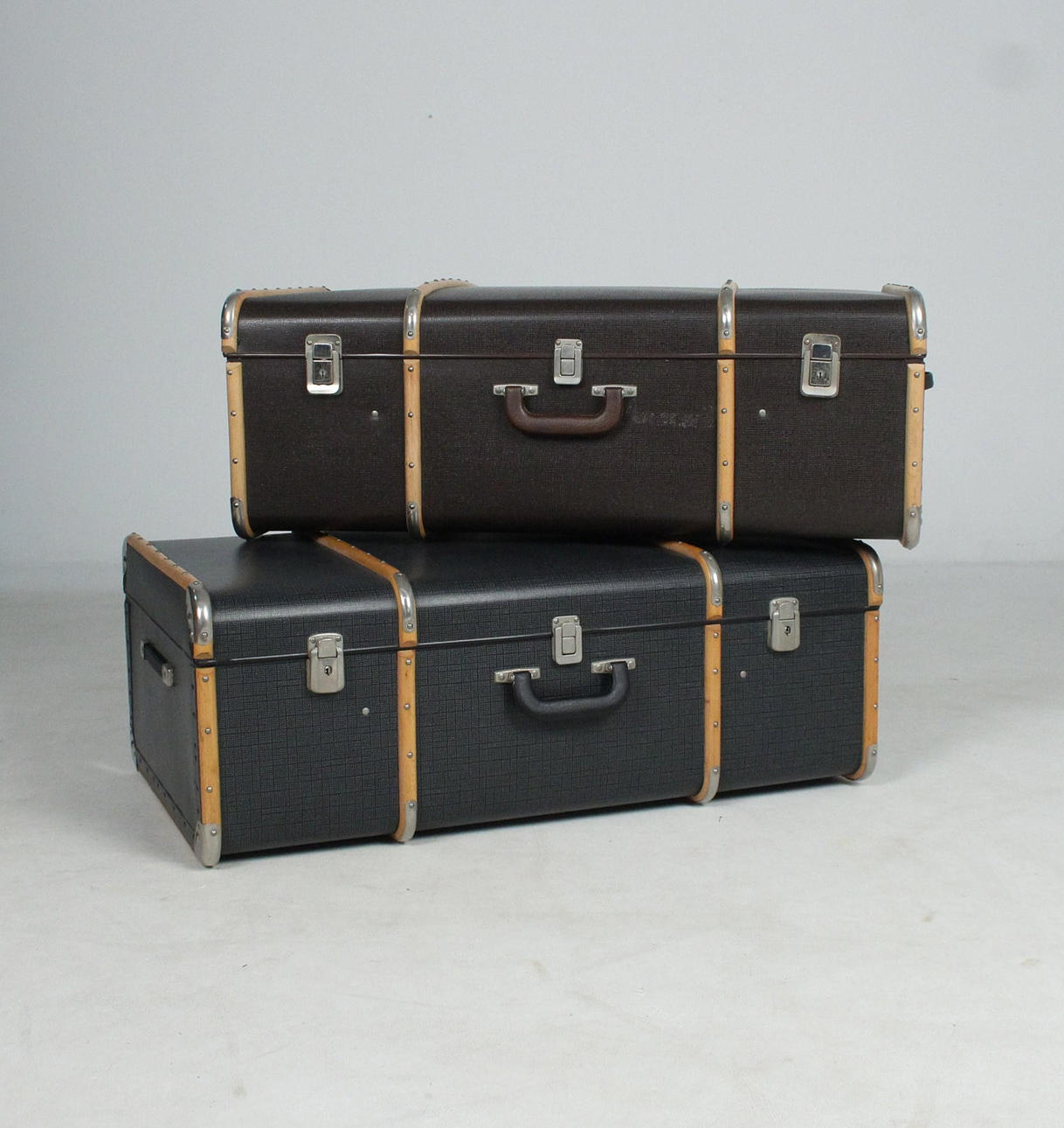 2 maletas años 60.