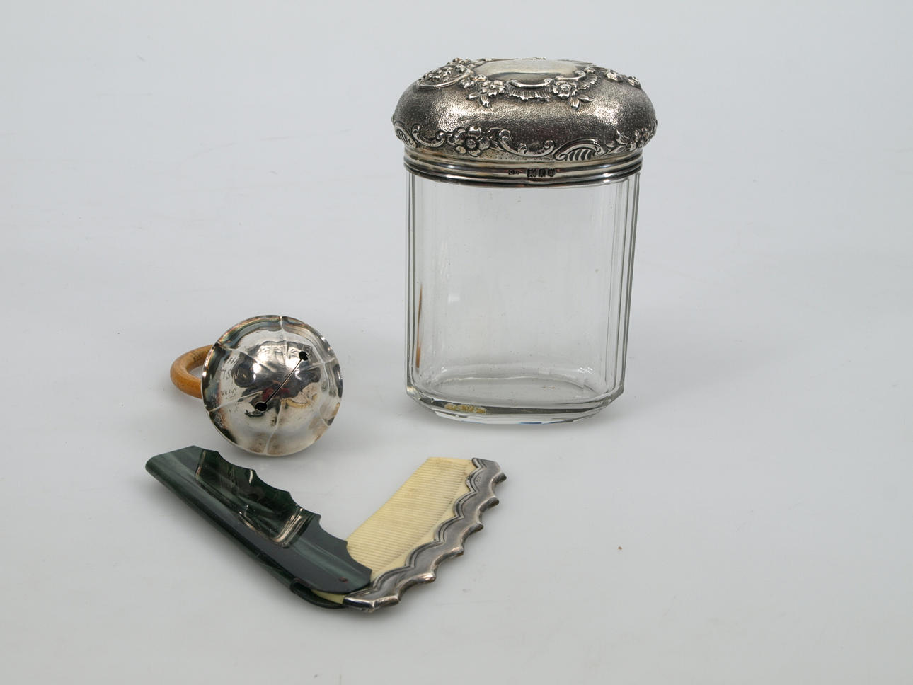 PARTI SILVERFÖREMÅL, 3 delar, bland annat England.