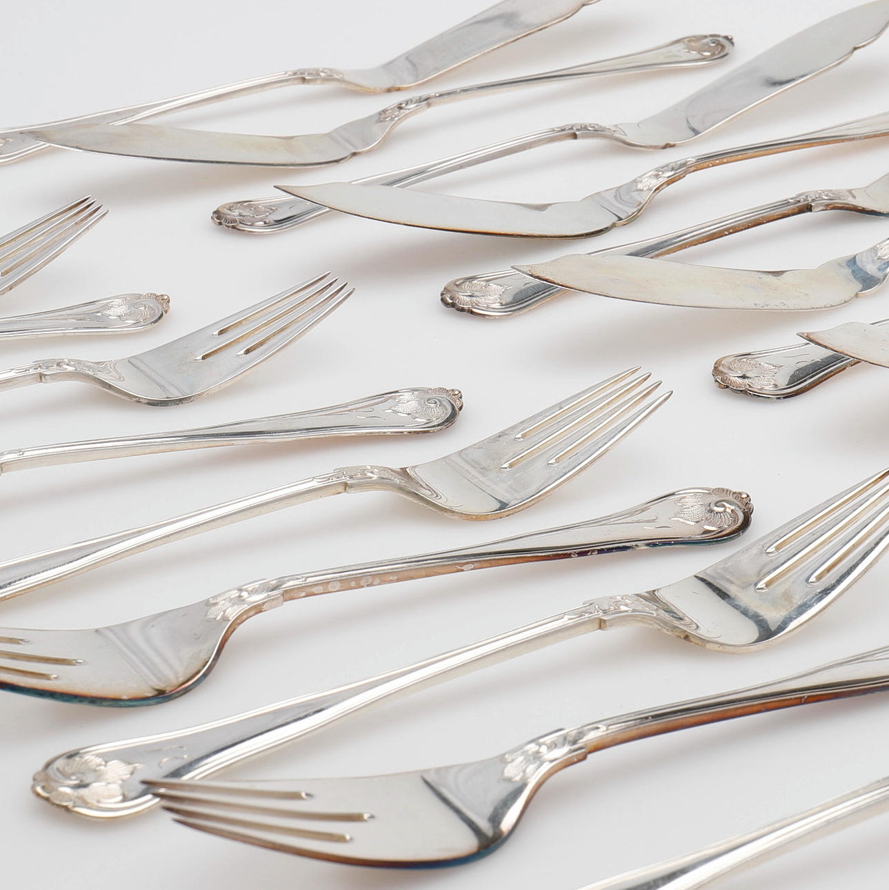 FISKBESTICK, 24 DELAR, SACHSISKA MODELLEN.