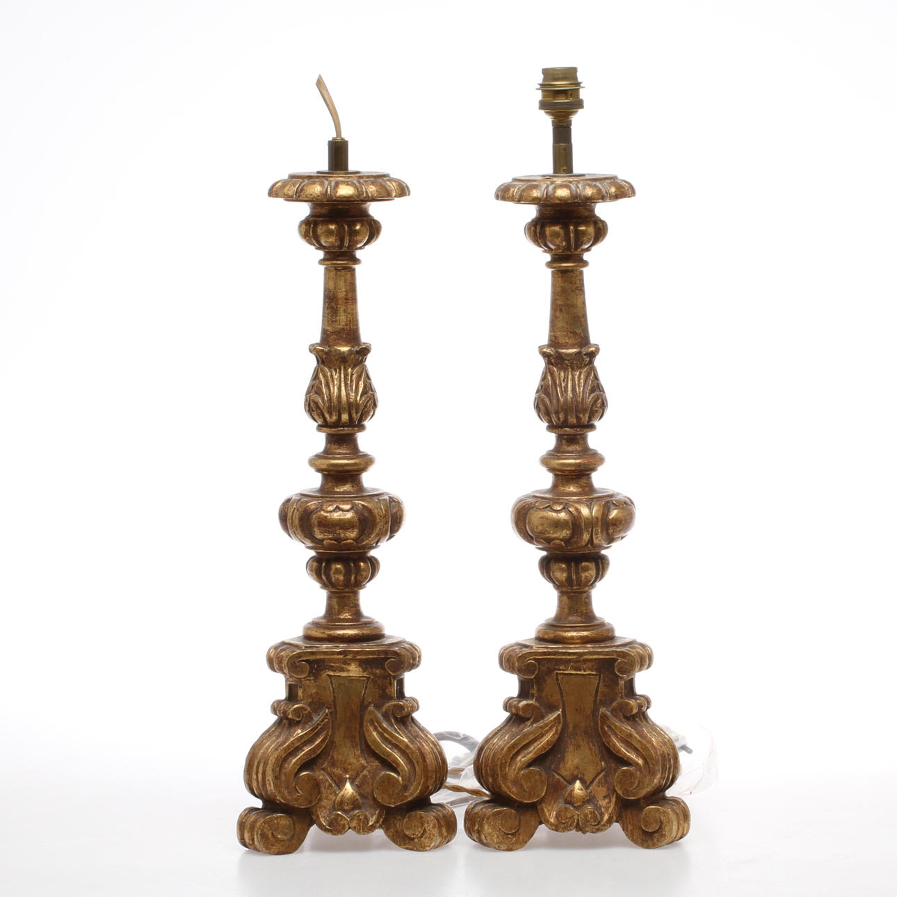 BORDSLAMPOR 1 par, trä, 1900-tal.