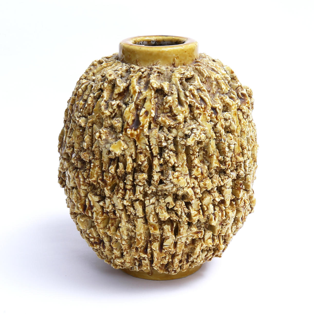 GUNNAR NYLUND. 1904-1997, vase, chamotte, "Hedgehog", Rörstrand.