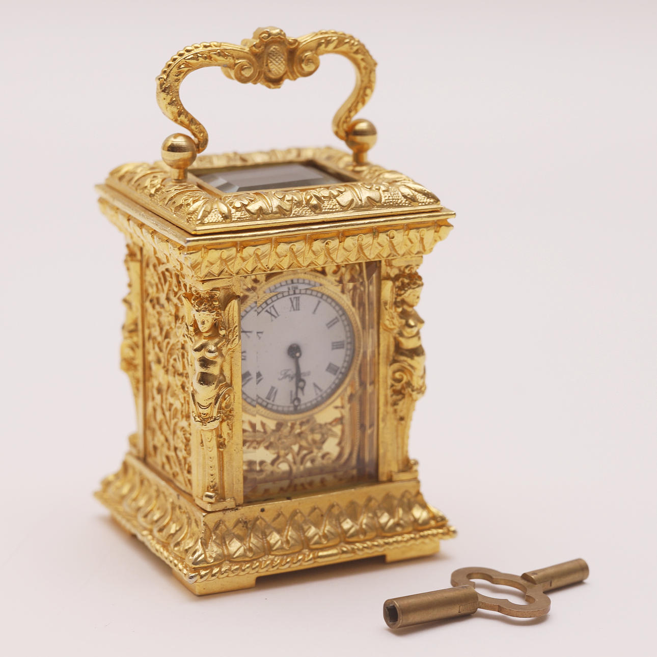 RESEUR, guldpläterad metall, 1900-tal.