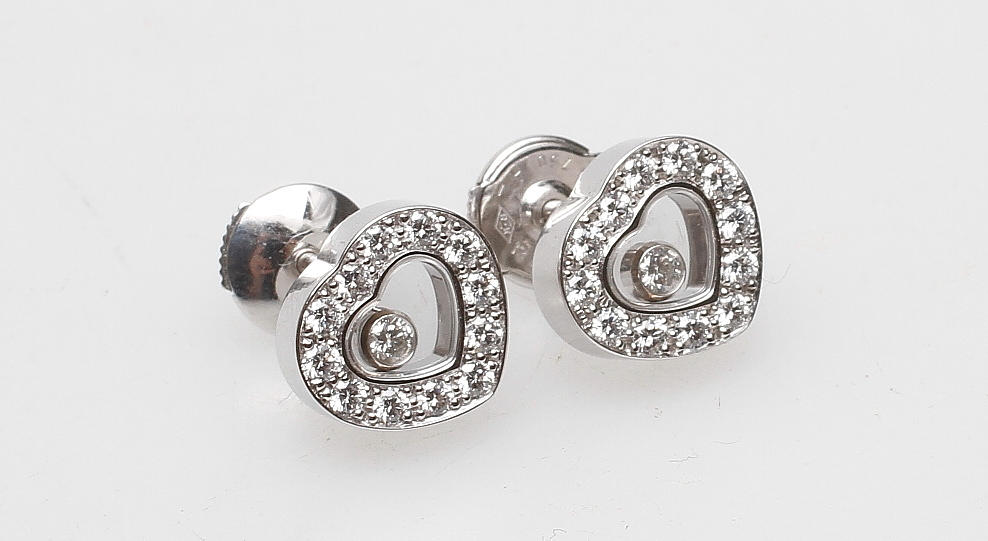 ÖRHÄNGEN, Happy Diamond Heart, Chopard, 18 k vitguld med diamanter.