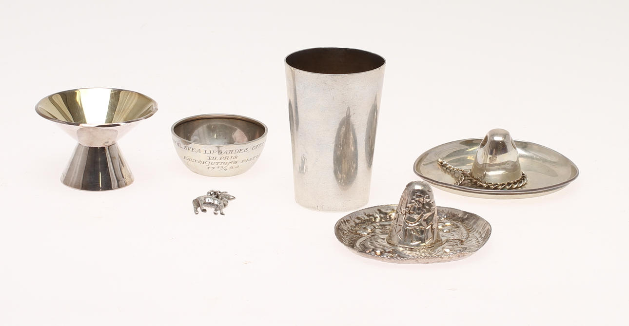 PARTI SILVER, 6 delar, bland annat prisbägare och ljusstake. Total vikt 230 gram.