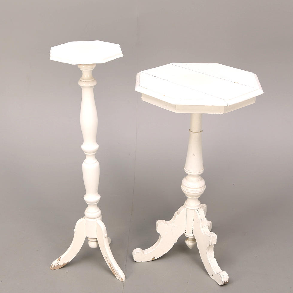PELARBORD + PIEDESTAL, vitmålade, 1800-/1900--tal.
