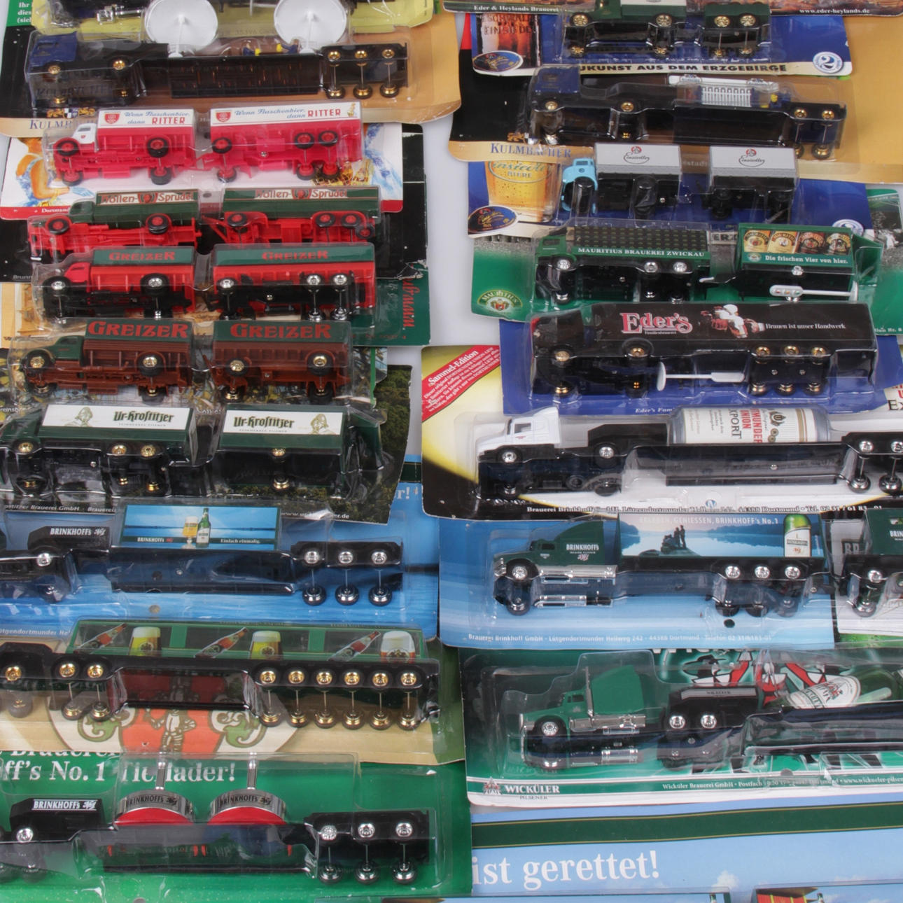 MODELLBILAR, 23 st. Lastbilar med reklam, i orginalkartonger, 1900-tal.