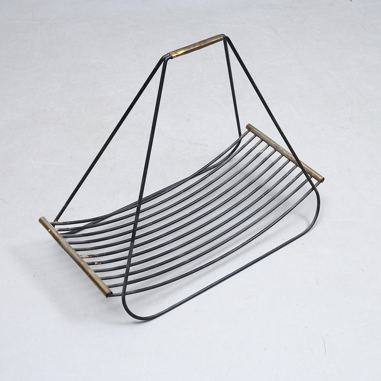 HOLZKORB, Stahl und Messing, 1950er Jahre.