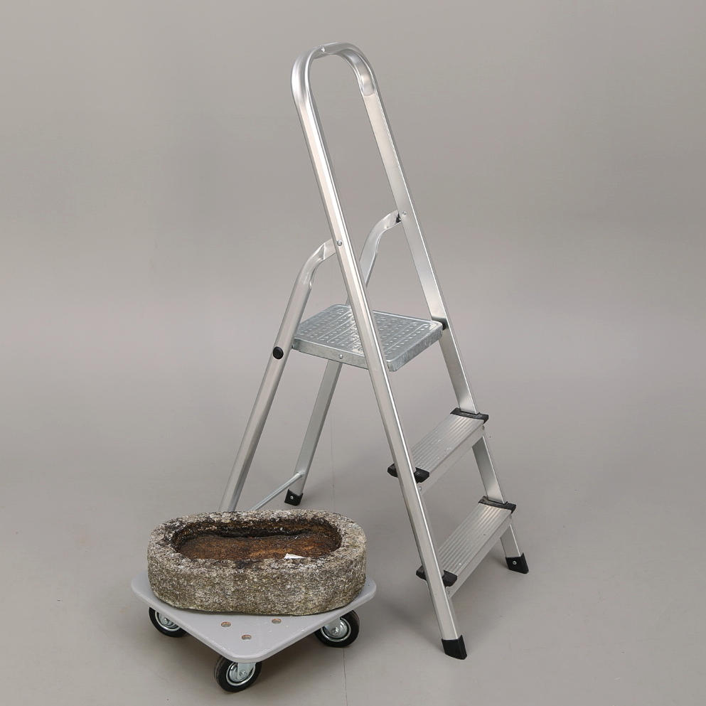 FÅGELBAD, granit + STEGE aluminium.