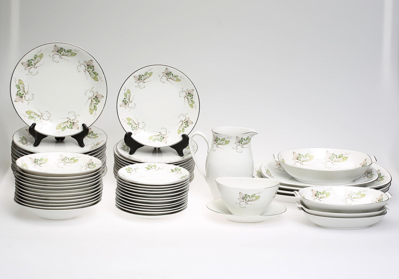 MATSERVIS, Rörstrand. "Vineta", 58 delar.