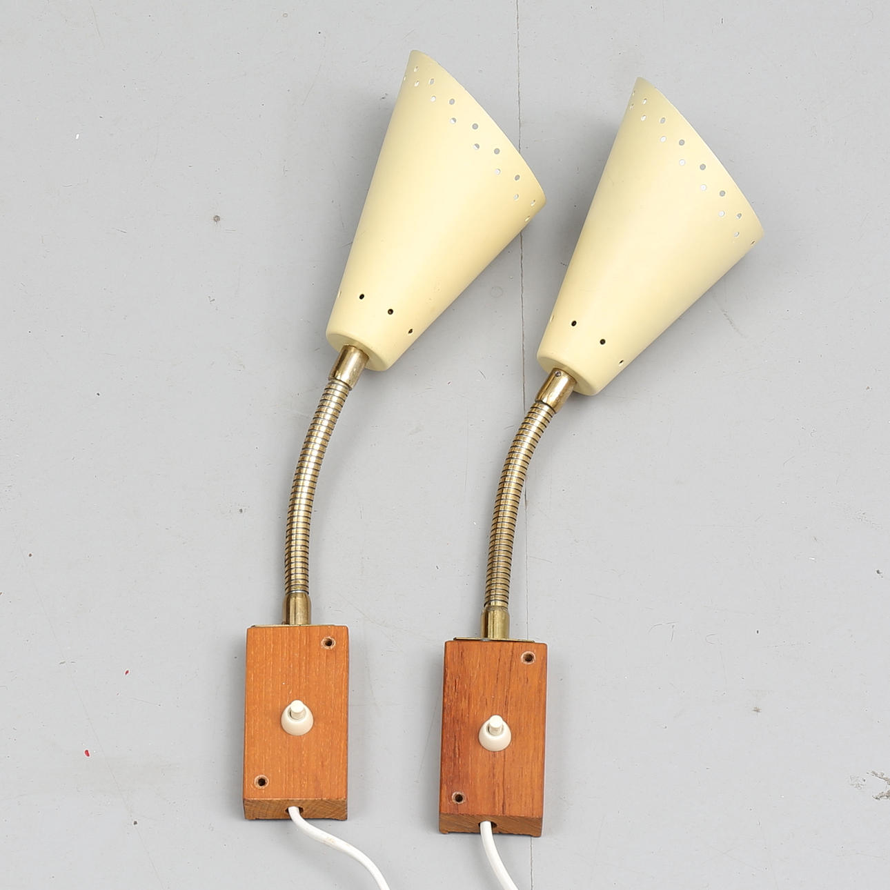 SÄNGLAMPOR, ett par, Kosta El-armatur, 1900-talets mitt.