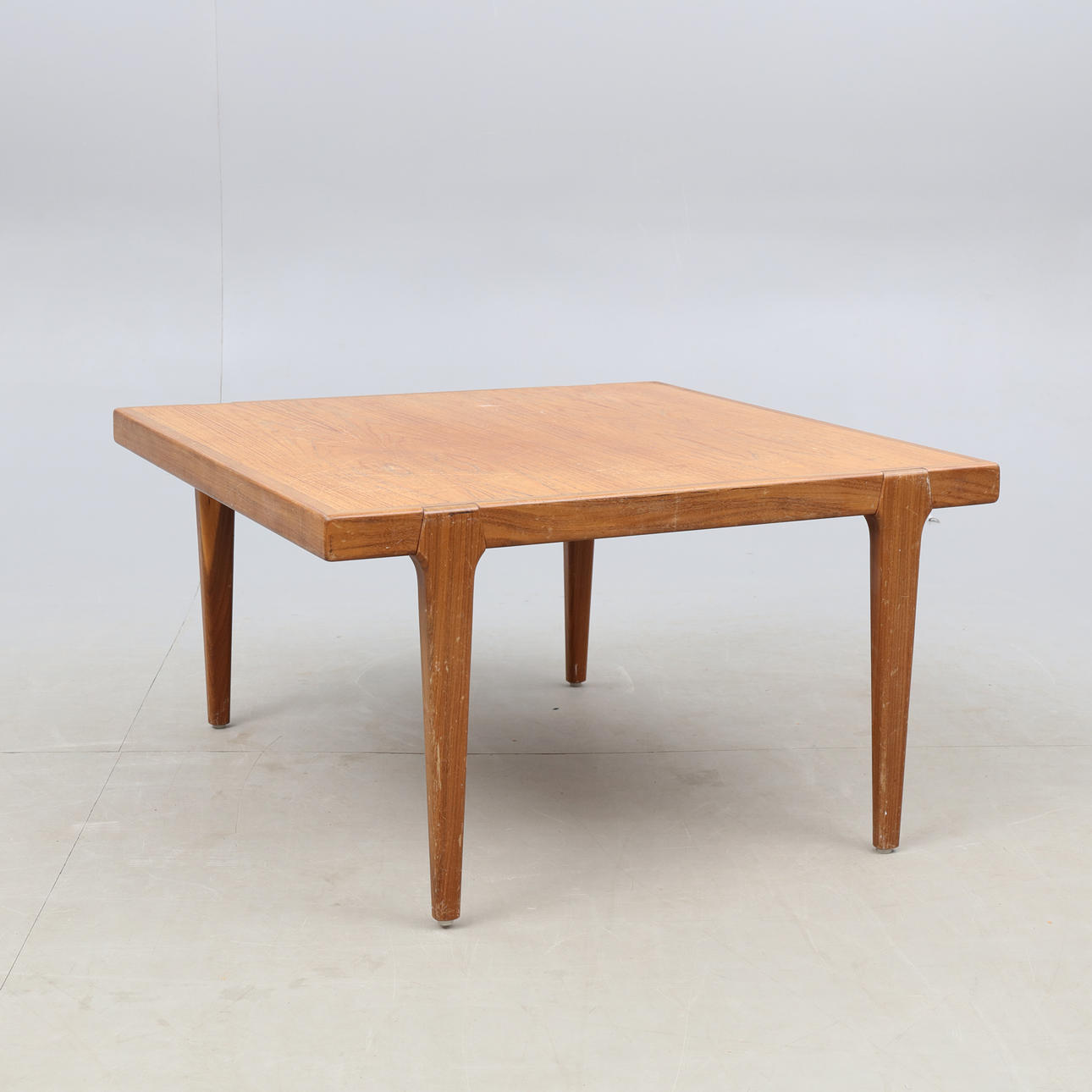 SOFFBORD, teak,1900-talets andra hälft.