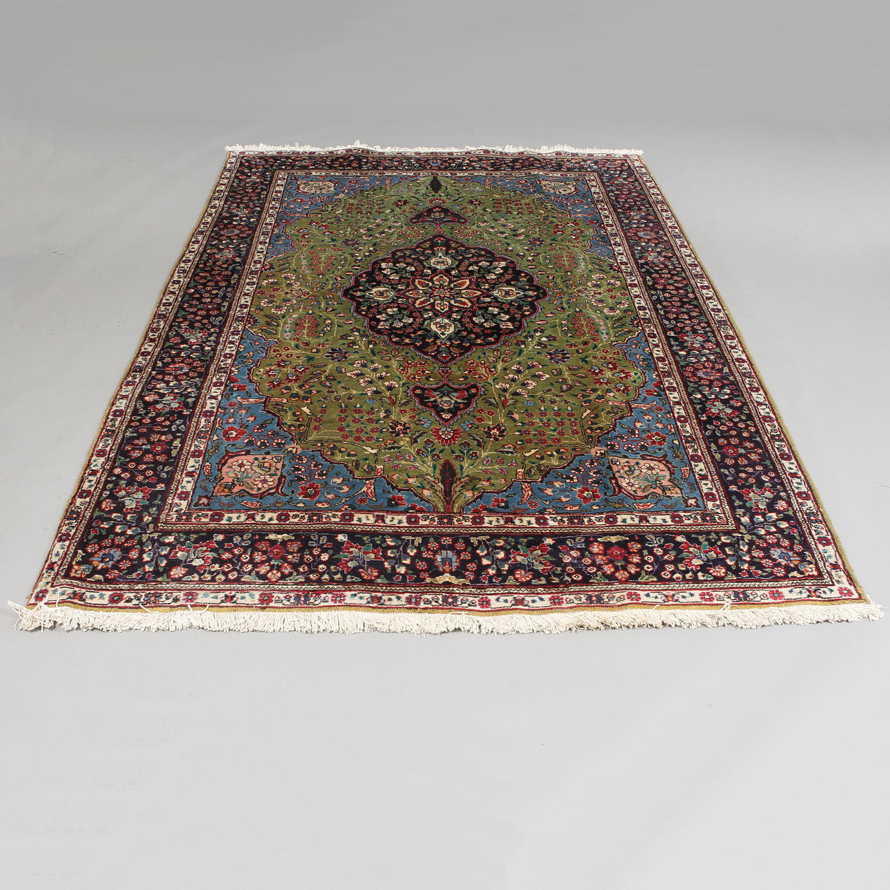 ORIENTALISK MATTA, 315 x 207 cm.