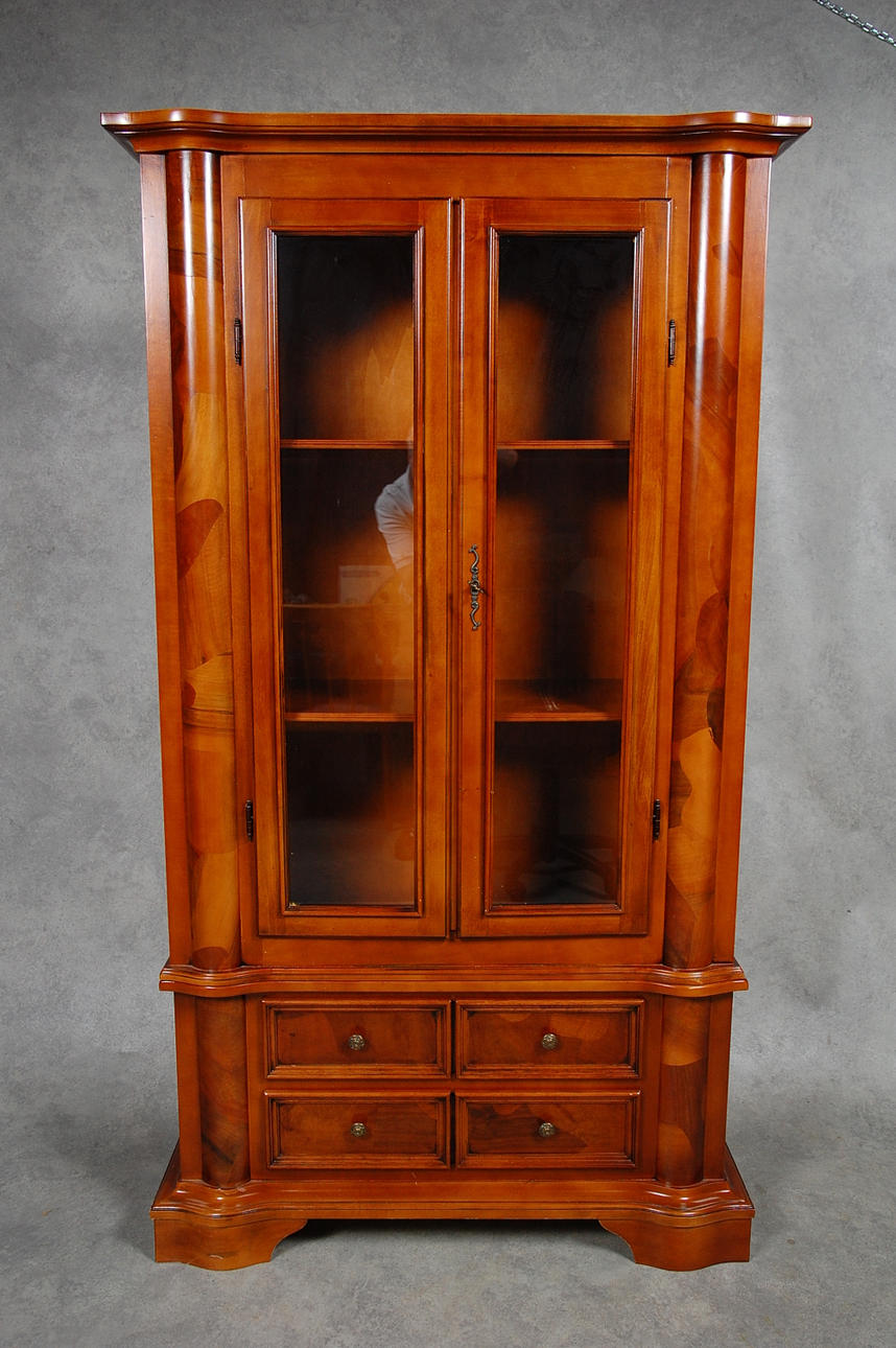 BOKSKÅP, 1900-talets senare del.