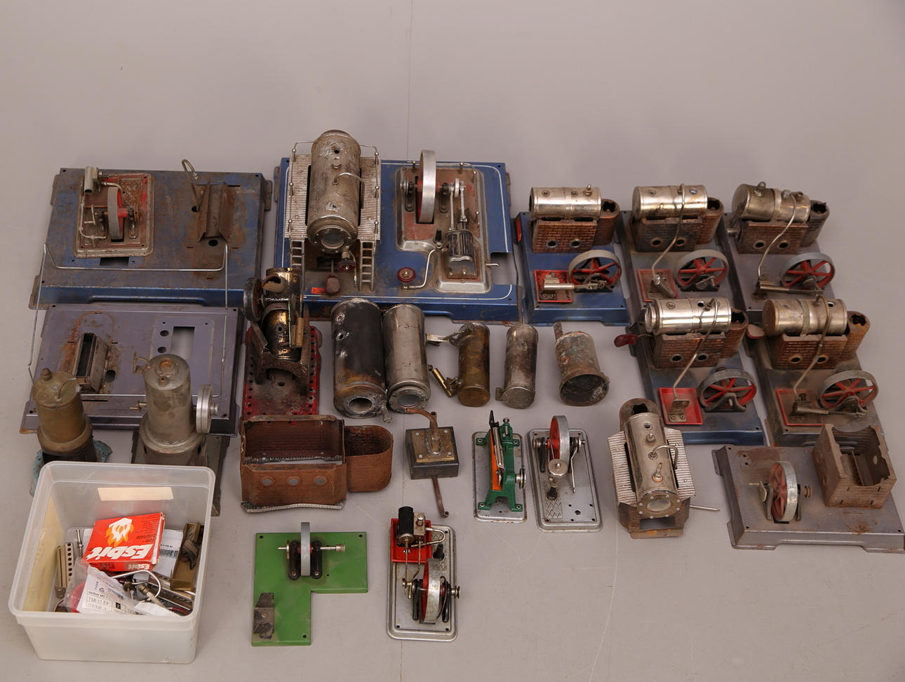 ÅNGMASKINDELAR, ett parti, 1900-tal.