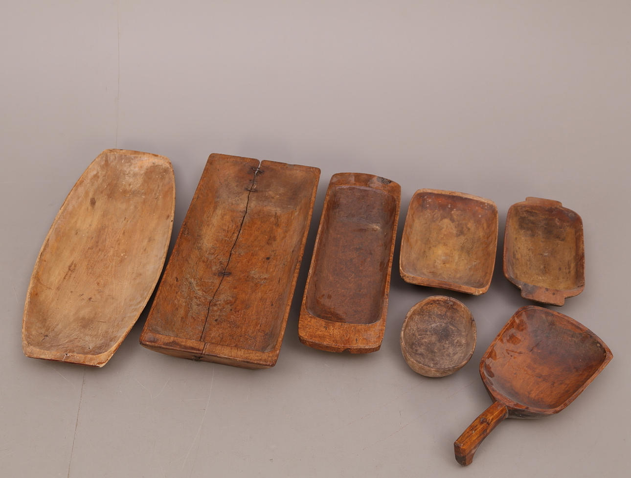 TRÄFÖREMÅL, 7 st, allmoge, 18/1900-tal.