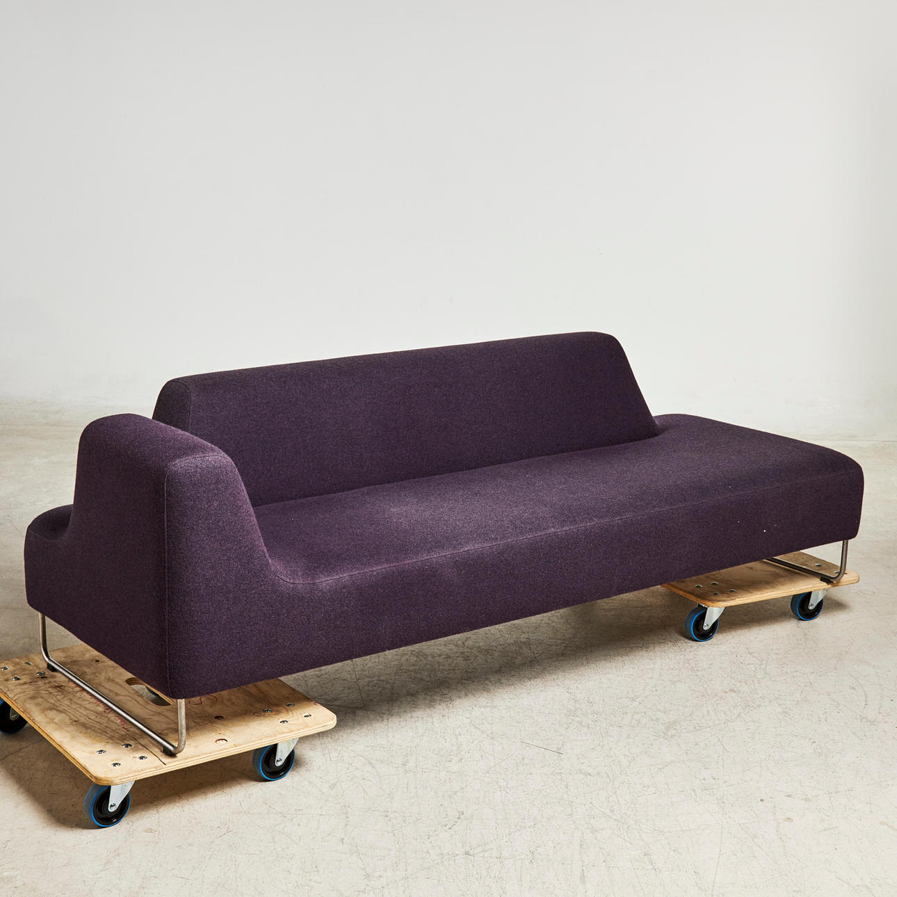 SOFA, "Ugo", Norway Says, LK Hjelle.