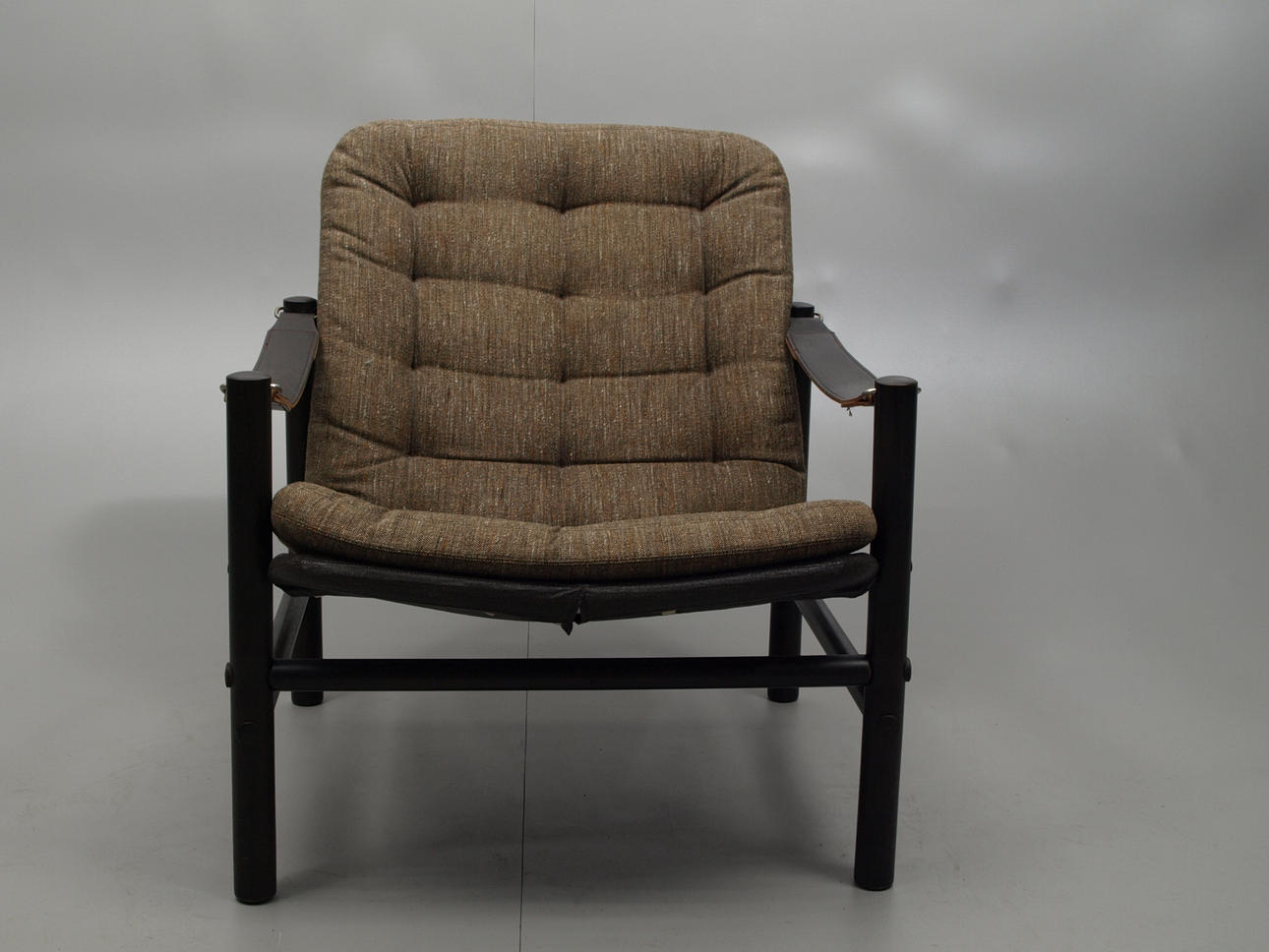 KARMSTOL, läderkarmar, Dux.