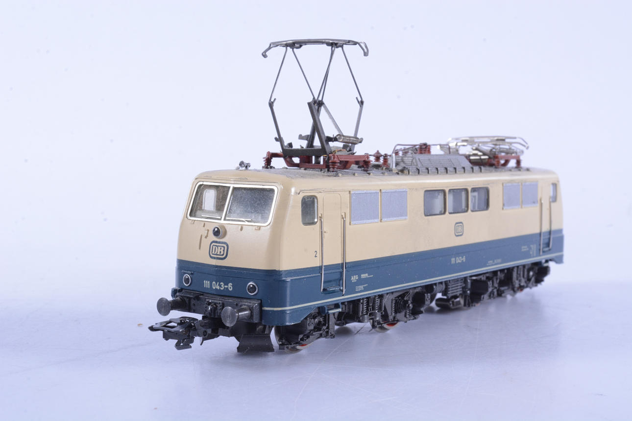 MODEL LOCOMOTIVE, Märklin 3054.