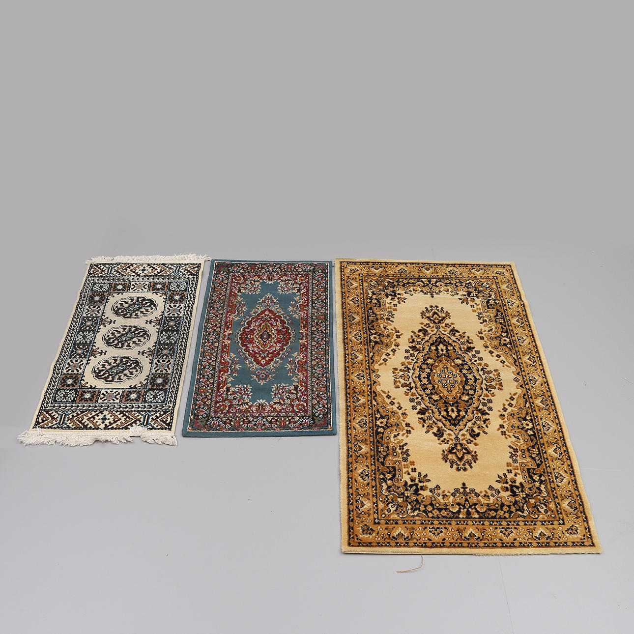 MATTOR, 3 st, maskingjorda, 1900-tal.