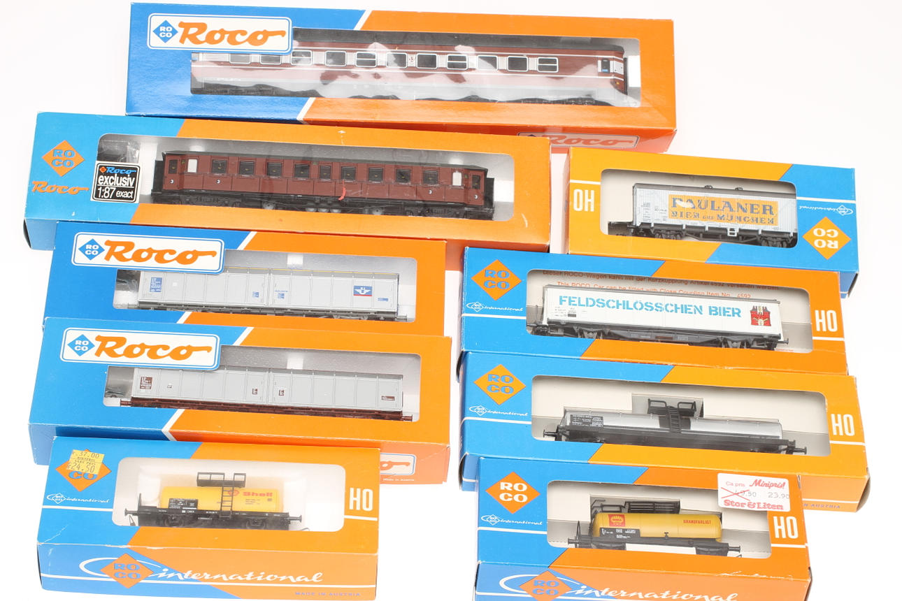 ROCO 9 vagnar i originalkartonger, bland annat svenska förebilder.