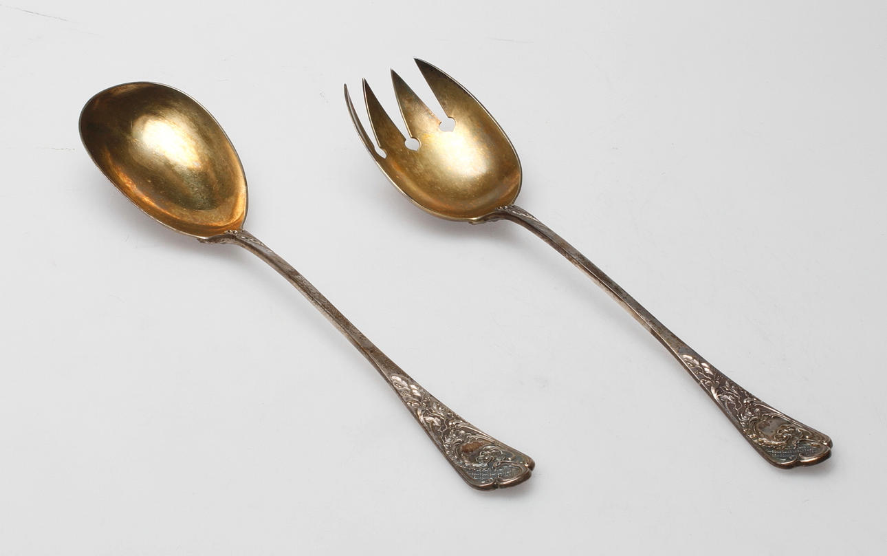 SALLADSBESTICK, 2 delar, silver, Bruckmann & Söhne(1805-1973), Heilbronn, Tyskland, vikt ca. 244,7 gram.