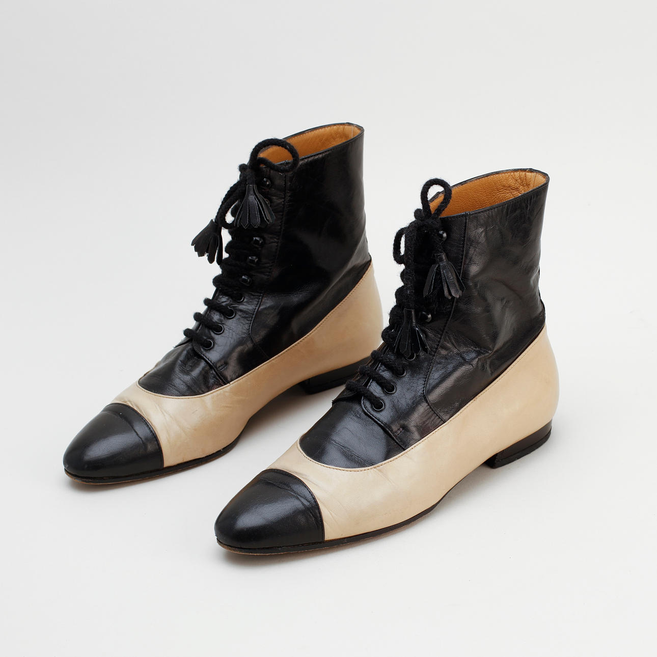 KÄNGOR, Moschino, storlek 37 1/2.