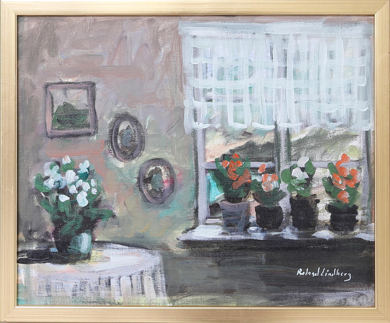 ROLAND LINDBERG. Blommor i fönster, olja på duk, signerad.