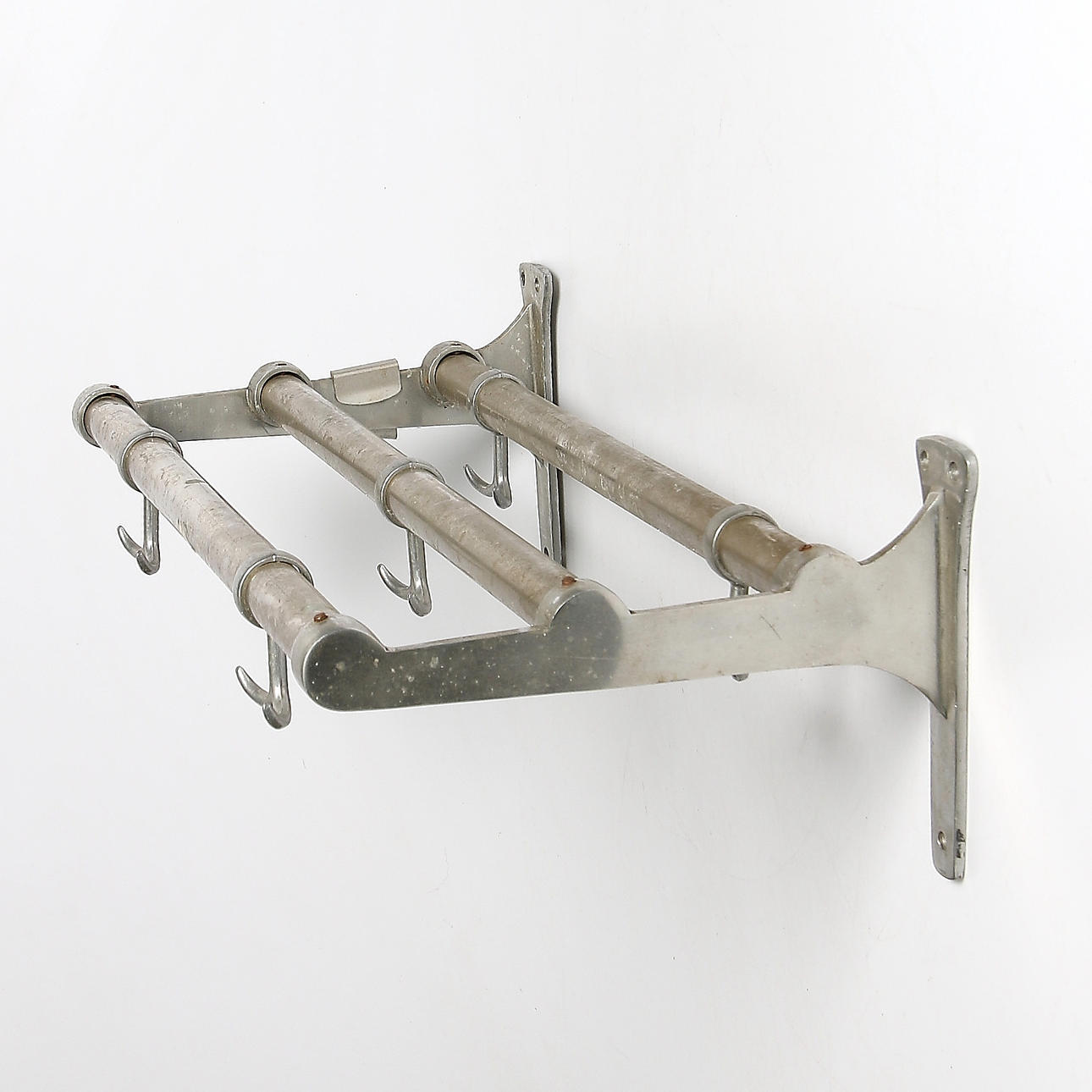 HATTHYLLA, Funkis, 1900-talets mitt.