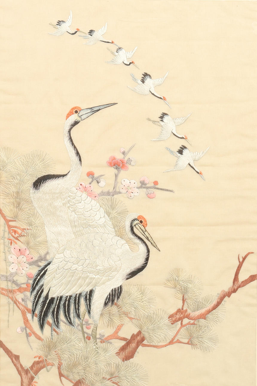 UN CUADRO DE HILO LARGO DE SEDA CHINA.