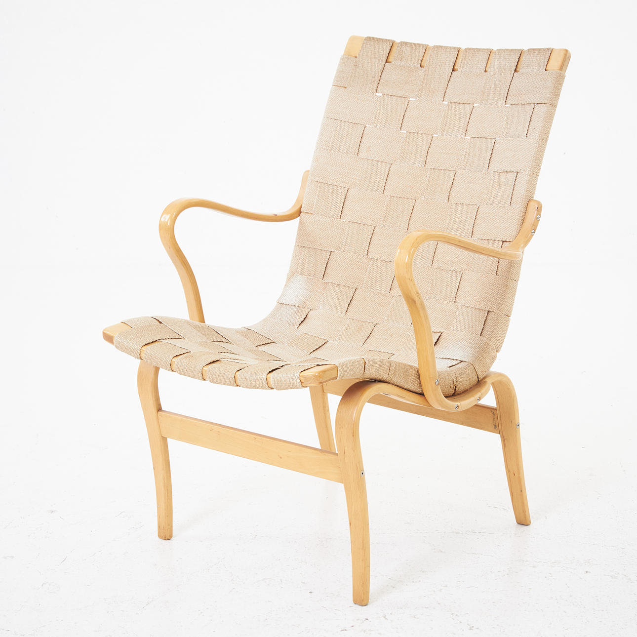 BRUNO MATHSSON. Sillón, "Eva", tapizado con cincha de silla.