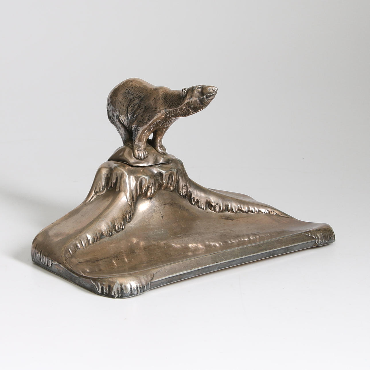 BLÄCKHORN. Jugend, Eneret Victoria, Danmark. 1900-talets början.