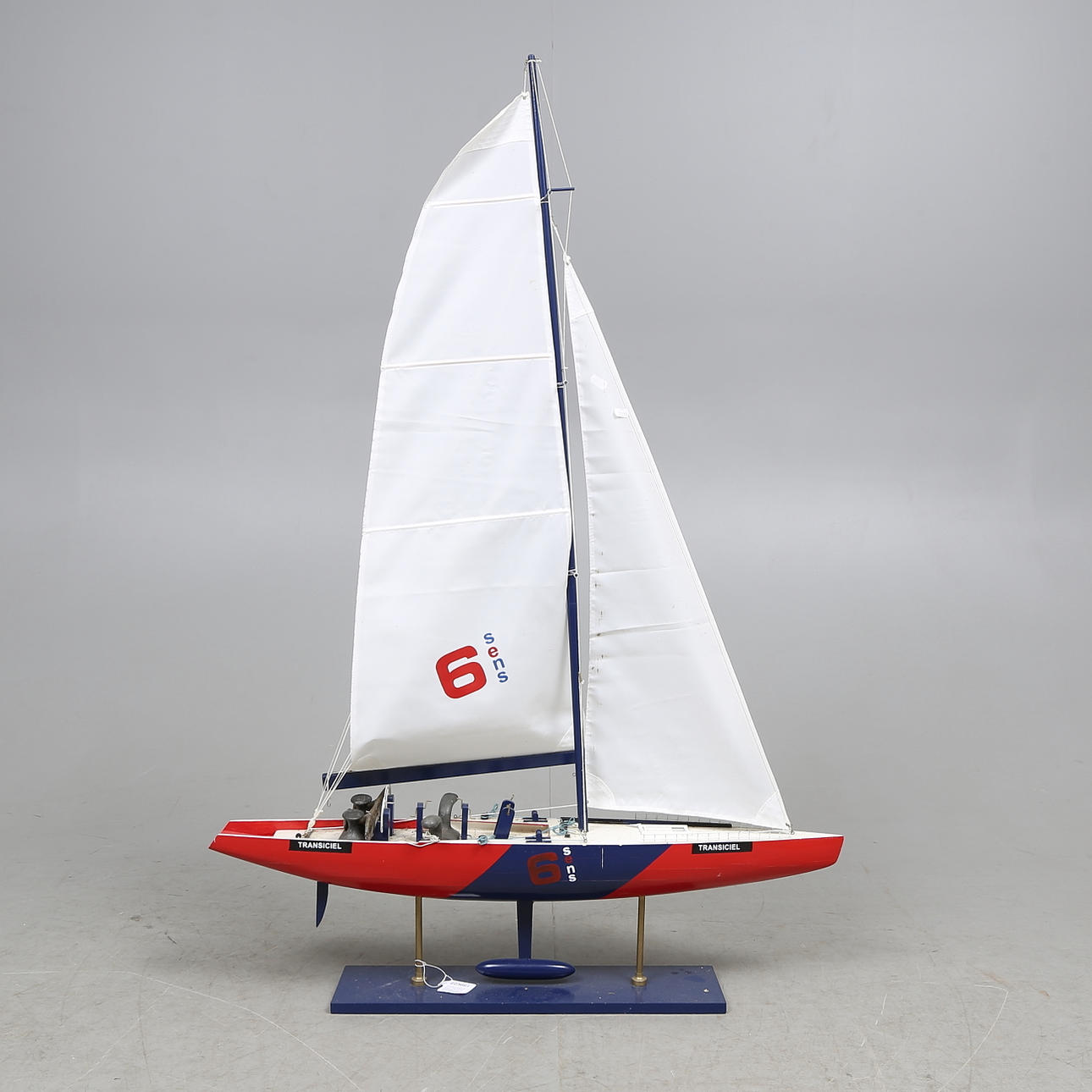 MODELLBÅT, 6 Sens Tranciciel, America Cup samt KNAP, 3 st, 1900-tal.