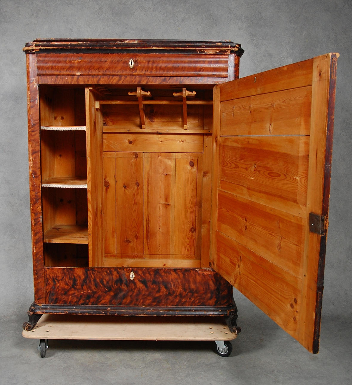 SKÅP, GARDEROB, 1800-tal.