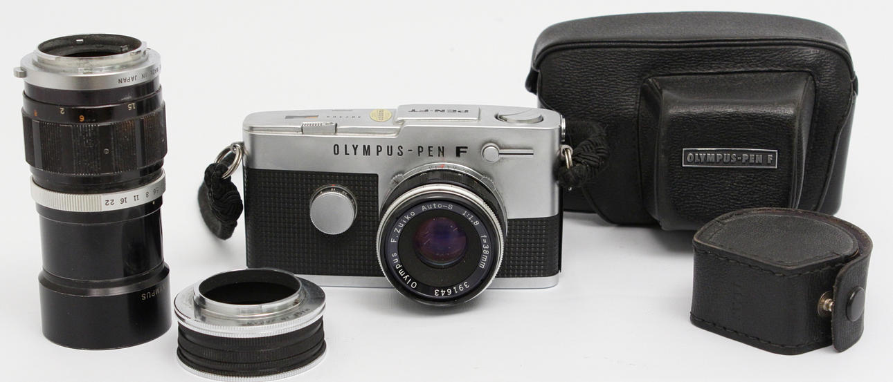 KAMERA, Olympus-Pen FT, med tele och mellanringar.