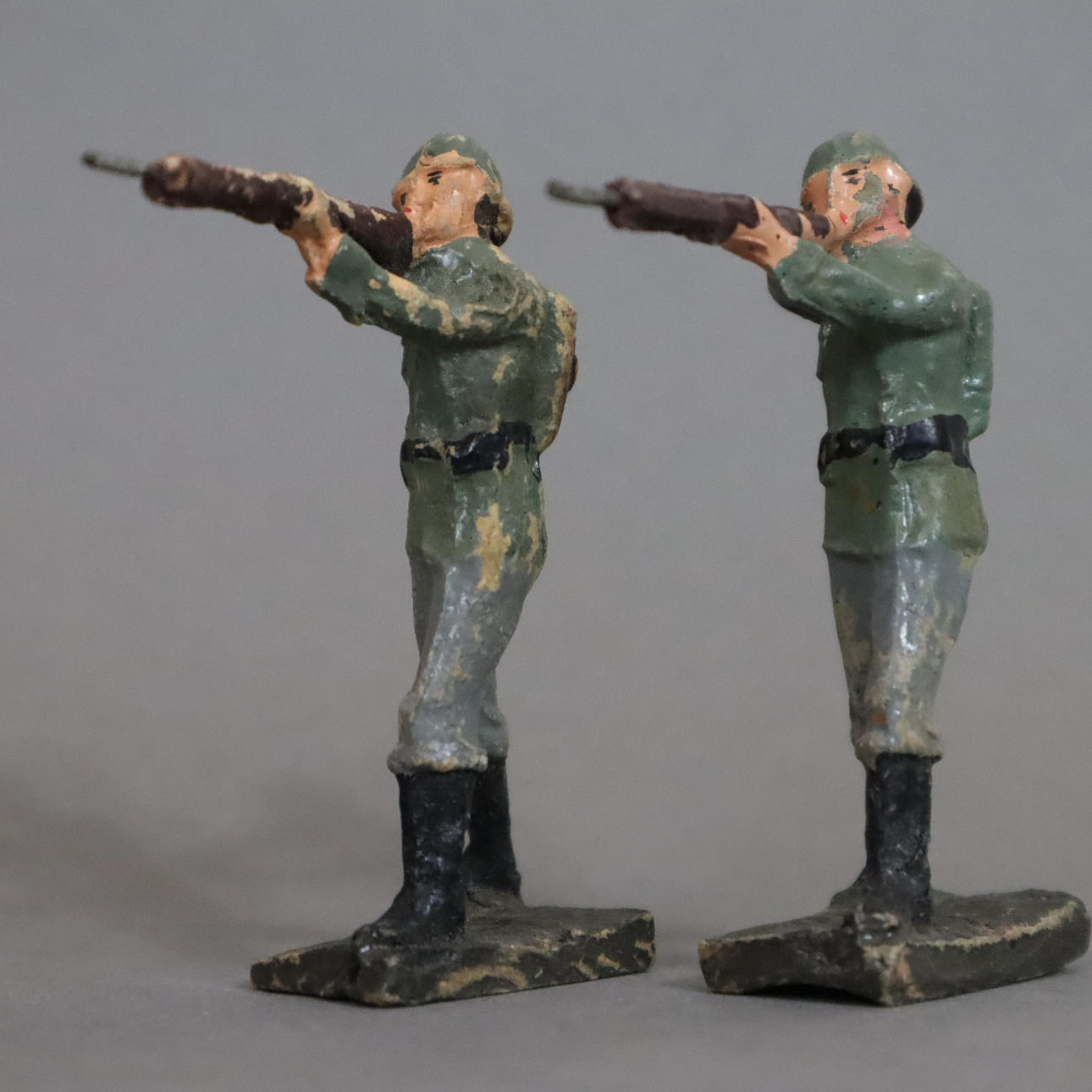 LOT 6 SOLDATS figurines composition massesoldaten LEYLA no