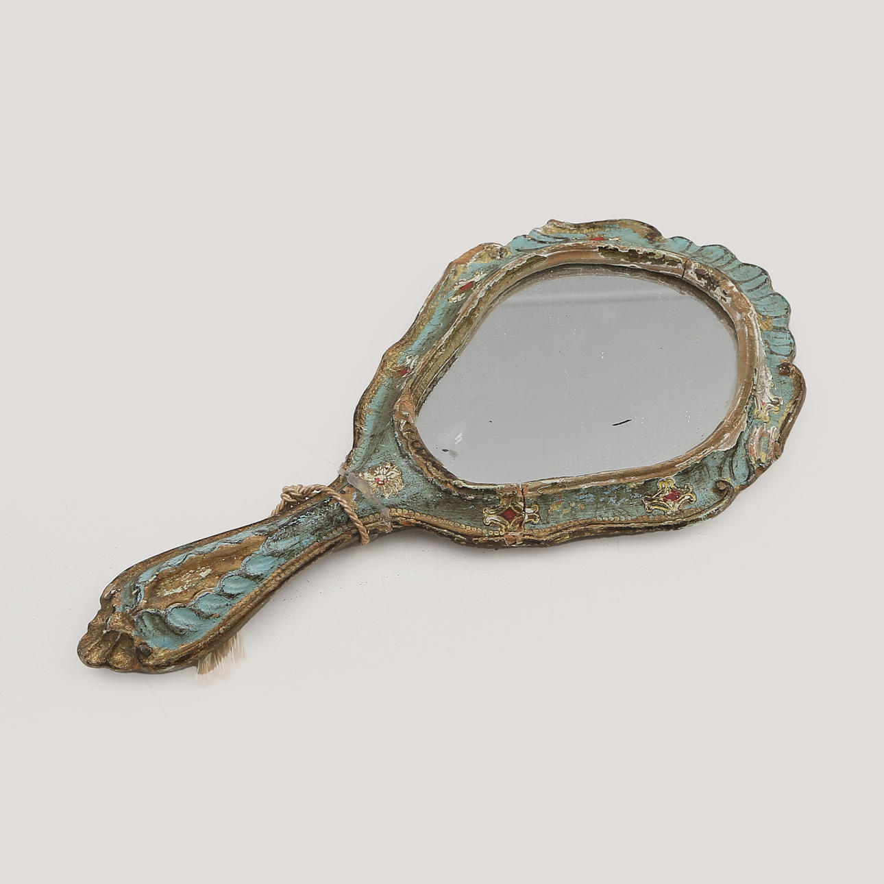 HAND MIRROR, papier mache, rococo style, 20th century.