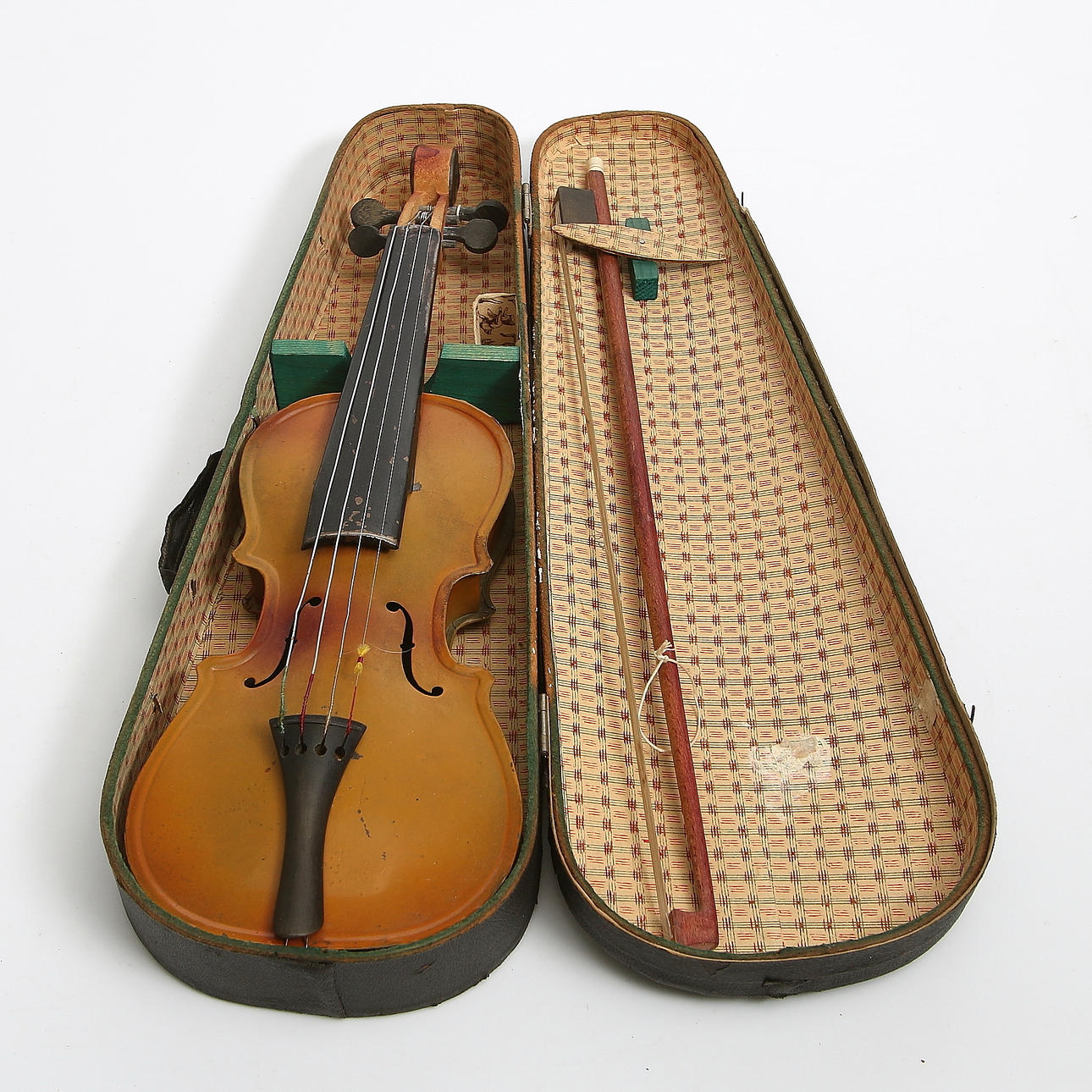 LEKSAKSFIOL, plåt, trå. 1900-talets första hälft.