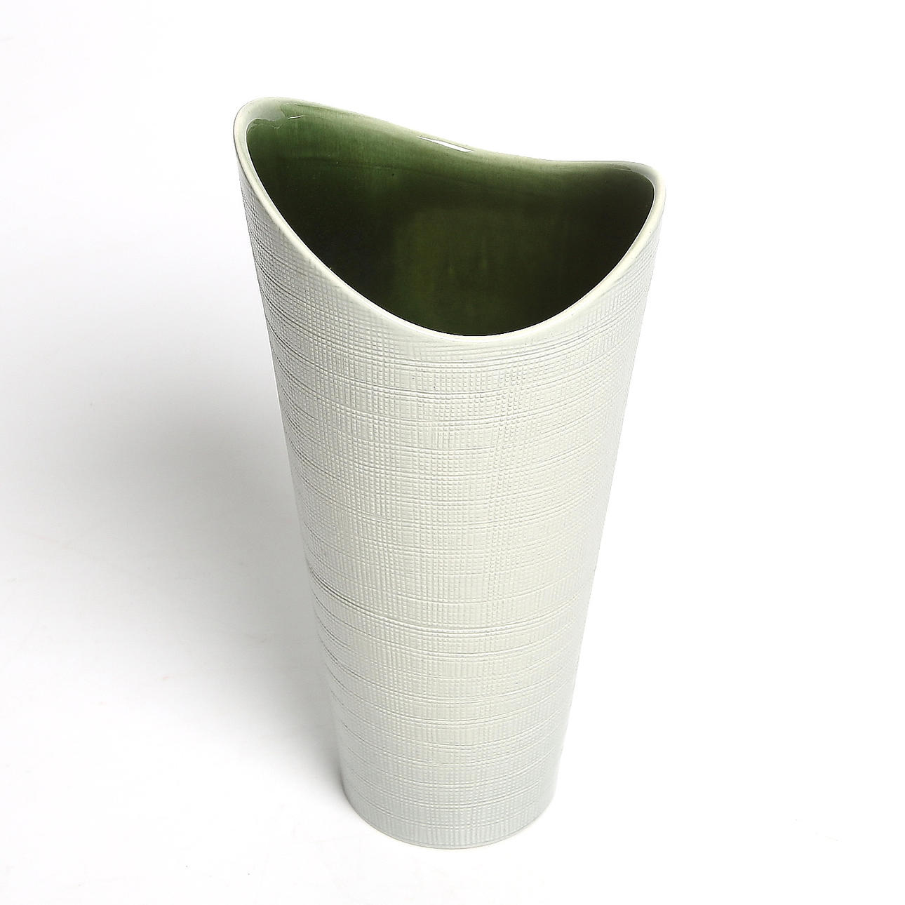 VAS, flintgods, modell "AH/6", Annikki Hovasaari, Arabia, Finland. 1958.