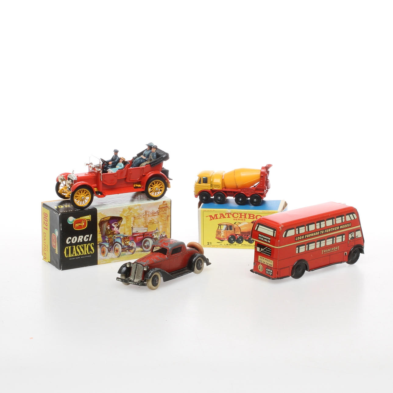 MODELLBILAR TootsieToy, Corgi, Matchbox och Wells delvis i originalkartong.