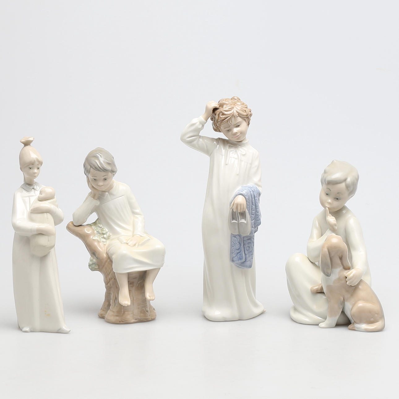 FIGURINER i porslin, 4 st, Bl a Nao, Lladro, Spanien.