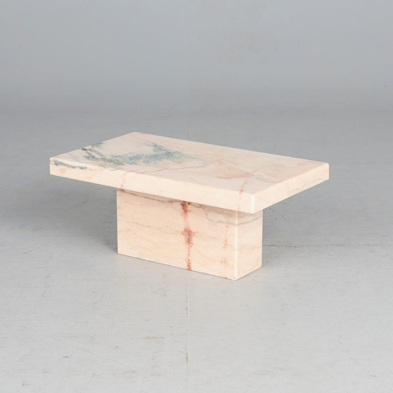 Sidobord/soffbord, marmor, Portugal.