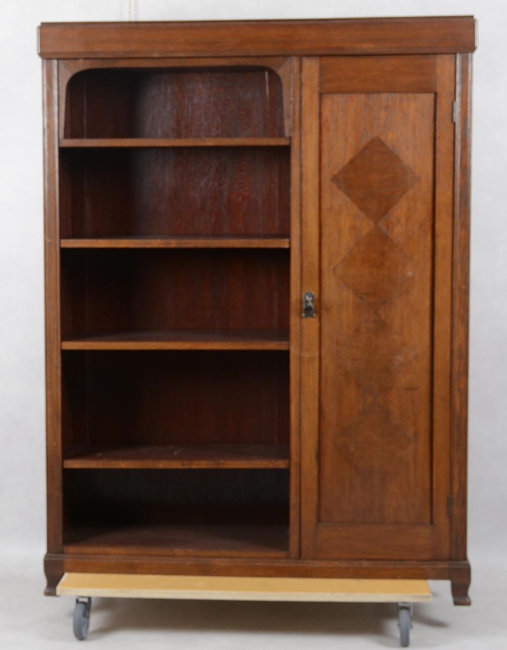 BOKHYLLA, MED SKÅPSDEL, ek.