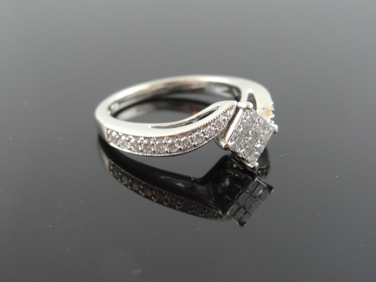 Kvinnors Princess Design diamantring 0,50cts.