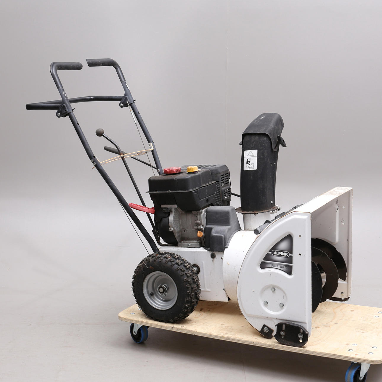 LUMILINJA, Alpina, RS 56.