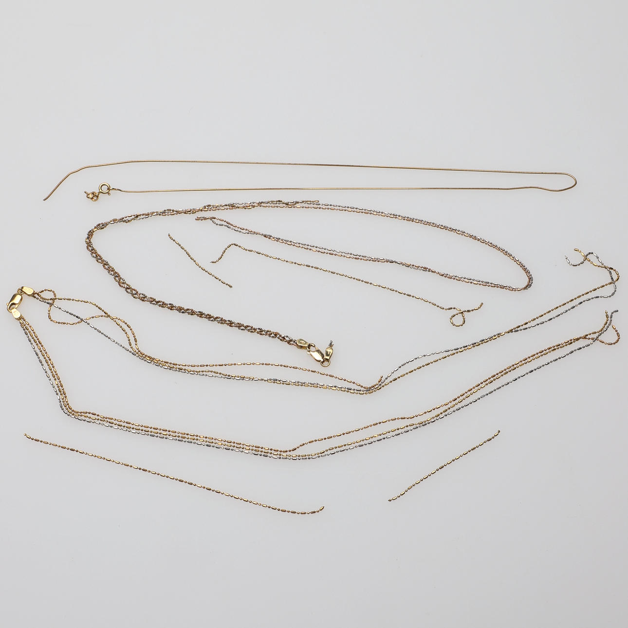 SCRAP GOLD, 18k, 16.7 grams.