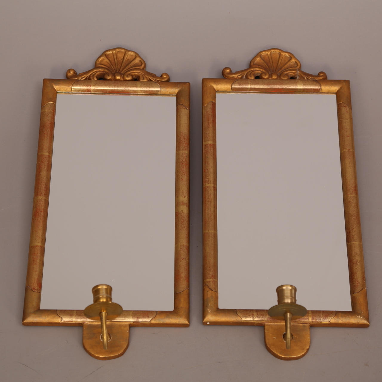 SPEGELLAMPETTER, ett par, förgyllt trä, 18/1900-tal.